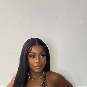 Meet your Posher, Ronicka